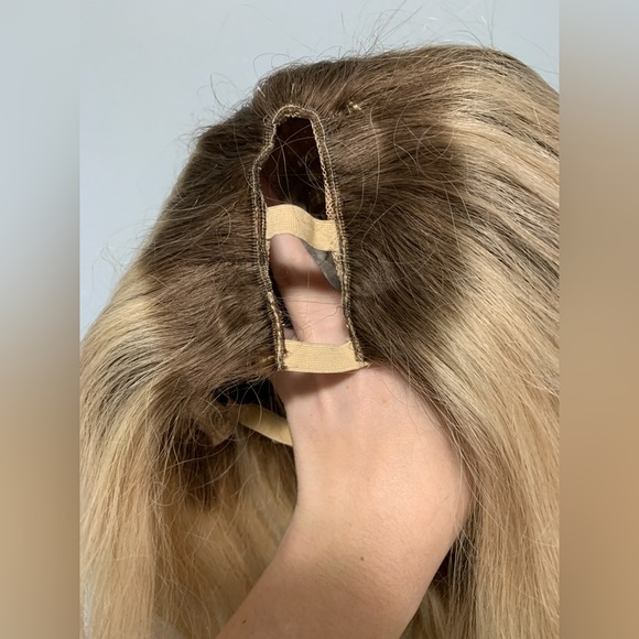 Blonde human hair u-part wig - 24” - Picture 5 of 5